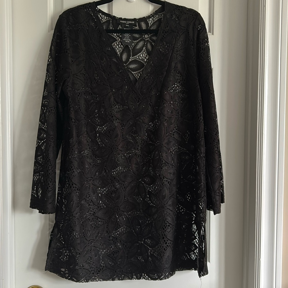 Elegant Black Lace Swim Coverup Size M. NWOT